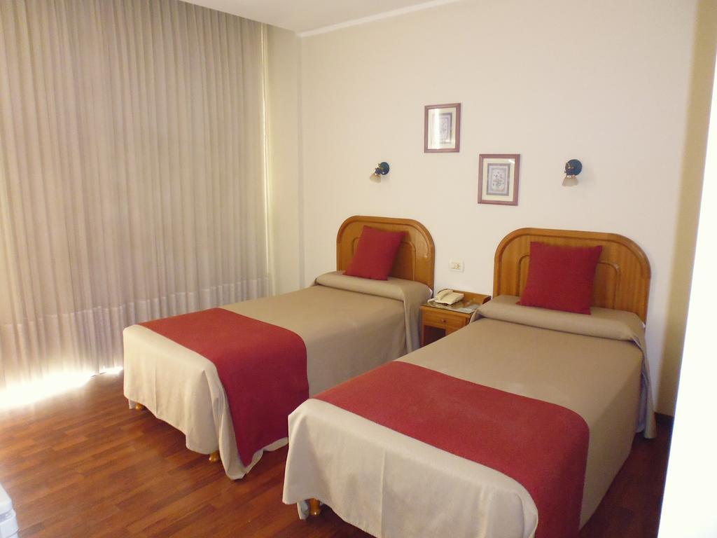 Victoria Plaza Hotel Salta Exterior photo